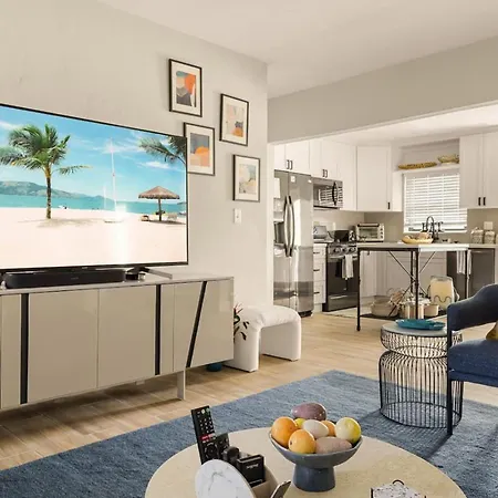 Wynwood Beautiful Art Deco Home With 4 Bedroom